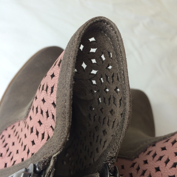 Not rated Emily Taupe Ankle Booties - Picture 12 of 13